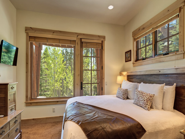 Ski in Ski out Peak 8 Luxury Home